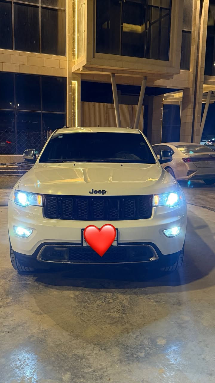 جيب لمتد موديل 2016 وارد امريكي
فول مواصفات 

شاشة جبيرة 

جنطة كهرباء 

تدفئة كشنات امامي و خلفي 

تحكم استيرن شفتات 

تخم تاير جديد 

هيترات بالمراية 

مراية قلاب 

اشاير بالمري 

ماشية 155 ميل 

استخدام شخصي 

حدادية امامي خلفي جديدة 

كشنات جلد 

الضرر جاملغ ايمن فقط صبغ امريكا 

صور الحادث مرفق 

السعر 235 $ و بي مجال 

بسمي سنوية جديدة

استفسار اكثر او على الرقم 

‭0775 122 8710‬
