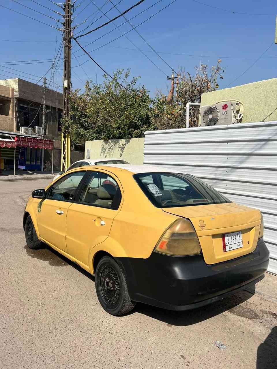 السلام عليكم افيو خليجي داخل بيجي واسود 2009 صدر جديد تبريد شغال شادلهة شاشة مصفرة هيئة وغرامات رقم انبار بسمي تحويل مباشر 
نقوصات السيارة زوج تاير 
وبيهة صوت بل مكينة مكينة شغالة 
مكان السيارة البياع الشرطة الرابعة 
رقم ***********
