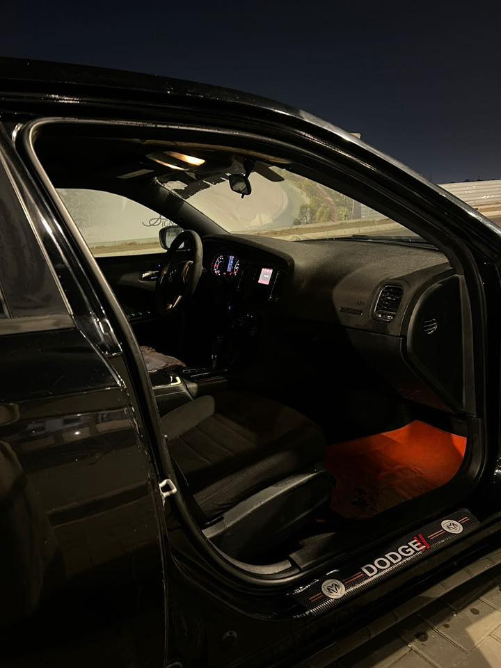 السلام عليكم جارجر 2014 سياره خير من لله كصه جنطه متومه طبق الاصل كير محرك تبريد تدفئه تخم تاير كله كفاله مكانها البصره. 52  وبيها مجال   ***********
