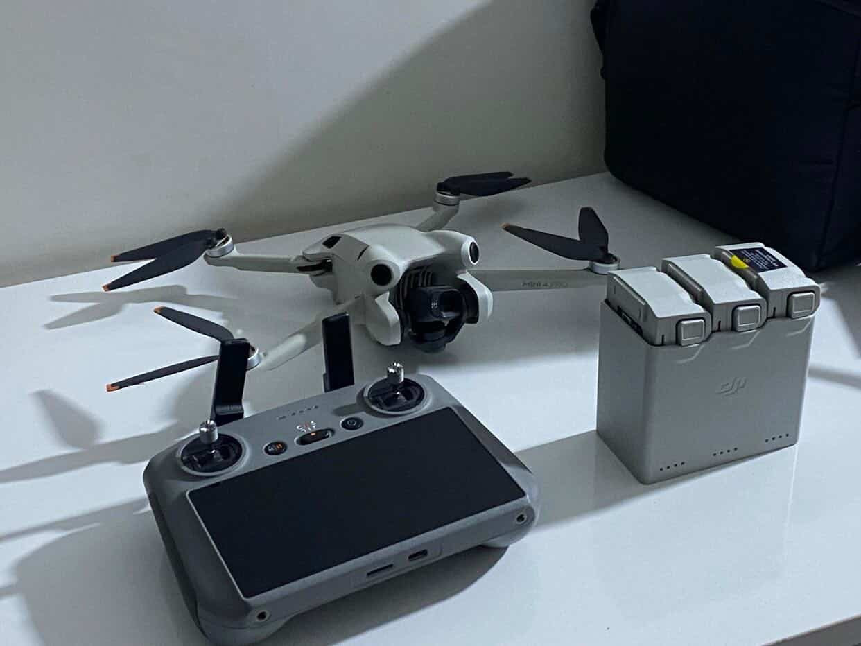 Dji mini 4 نسخة الكومبو
الدرون اخت الجديده ساعات الطيران فقط اربع ساعات مواصفاتها معروفة افضل نسخة هية 
كامل ملحقاتها 
السعر مليون وستمية وخمسين
١٦٥٠


**إذا كنت صاحب هذا الإعلان وتريد حذفه لأي سبب، رجاءا أرسل رسالة إلى الدعم الفني**
