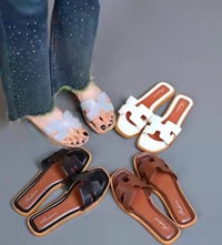 سلبرات نسائي • خفيفة • مقاسات ٣٨-٤٠