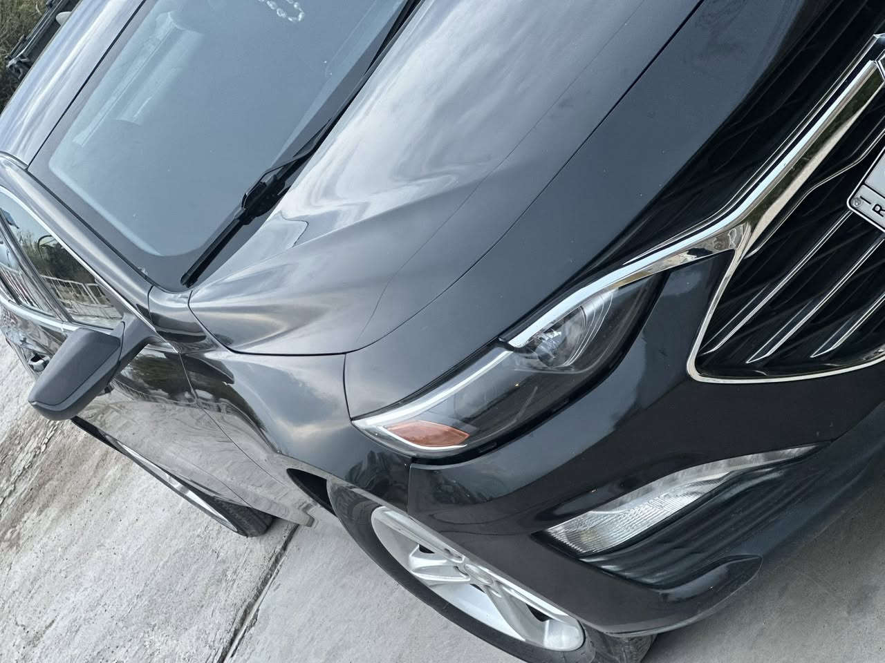 السلام عليكم 
Malibu 2021 
پێش و دوای کەپسە و سەیارەکە دەعمی نییە تەنها ٣ پارجەی ئەمریکای بۆیاخە بەبێ دەعم و معجون
سەیارەکە ماڵی دۆستە و هیچ موسروفی نییە 
مەکینە و گیر و پیش و دواو کارەبای و تەحویل هەموو گیانی بەشرت 
سعري ١١٣ ورقة 
***********
