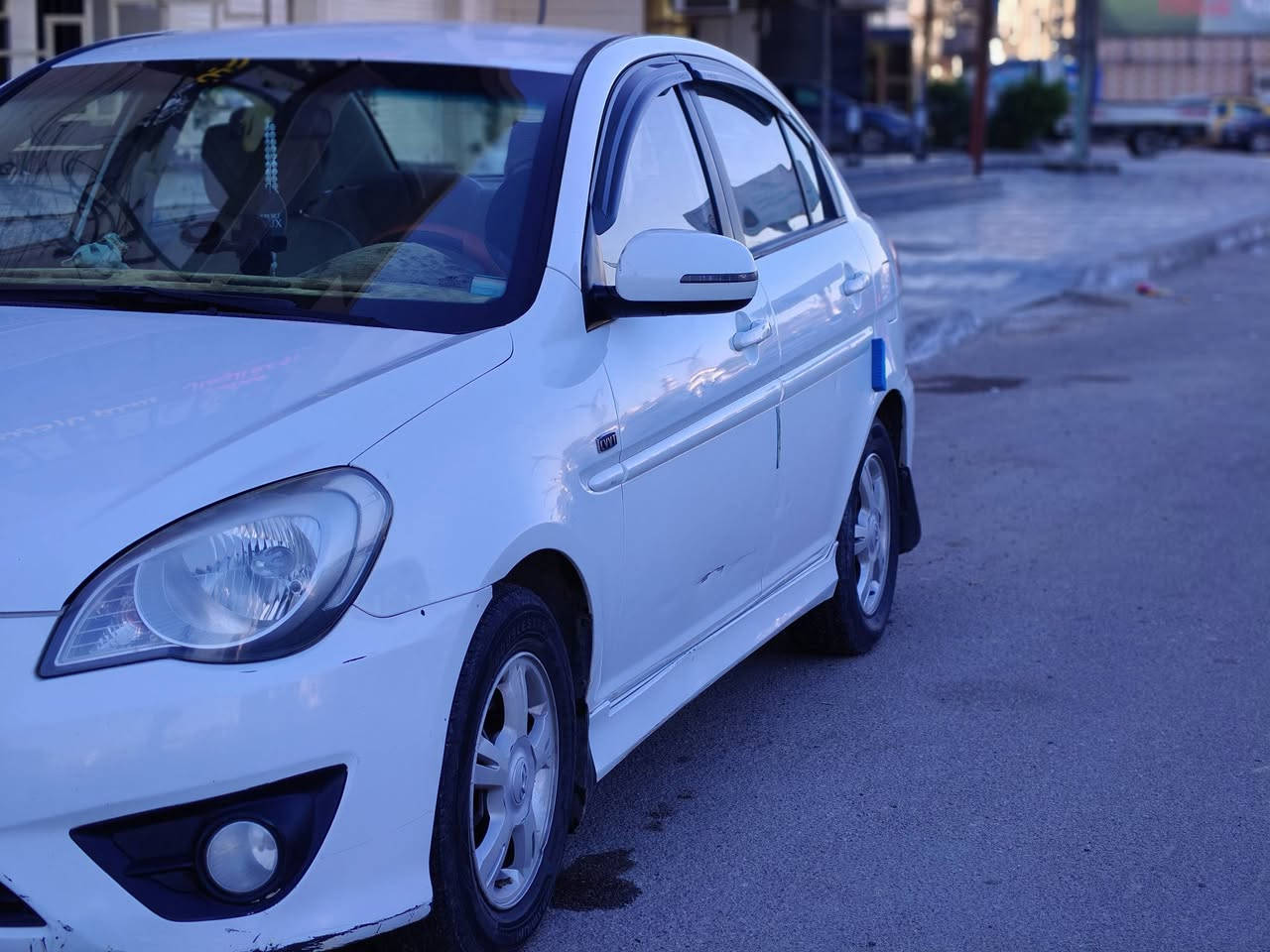للبيع سيارة اكسنت شكل رياضي موديل 2011

💠الاسم : Hyundai Accent New
💠الموديل: 2011  /  أستيراد: خليجي 
💠حجم المحرك: 1600 دوش 
💠ماشية:  194 الف حقيقي 
💠رقم بغداد دولي جديد 
✅سنوية لسنة 27 باسمي تحويل مباشر ثاني يوم 
✅سيارة جاهزة من كل نواحي فضل الله
❇️المواصفات: أشاير بلمري / كامرة خلفية / شاشة اندرويد 

♦️ملاحضة: بيها ضربة كد شبر يم باب سايق والقمارة بيها ضربة واكعة عليها طابوكة + خدوش ورصعات وتكحيلات بسيطة ما مبينة بتصوير + السونار مرفق في المنشور .

💲السعر : ( 95$ )
🗺️المكان : متواجدة في بغداد ( الامين الثانية او الغدير )
☎️الاتصال او الاستفسار: ***********
