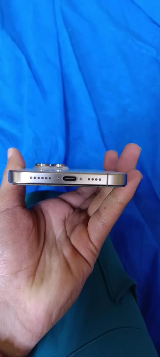 سلام عليكم
16برو ماكس مستخدم كلش قليل 
عندي موبايل 2 ما محتاجة 
نظافة 100‎%‎ ويا كارتون وشاحنة اصلية بعدها بالضمان وكفرات 3 جدد
والموبايل بعدة بالضمان لحد شهر 5 
رايدة 1450

***********للتواصل او خاص
