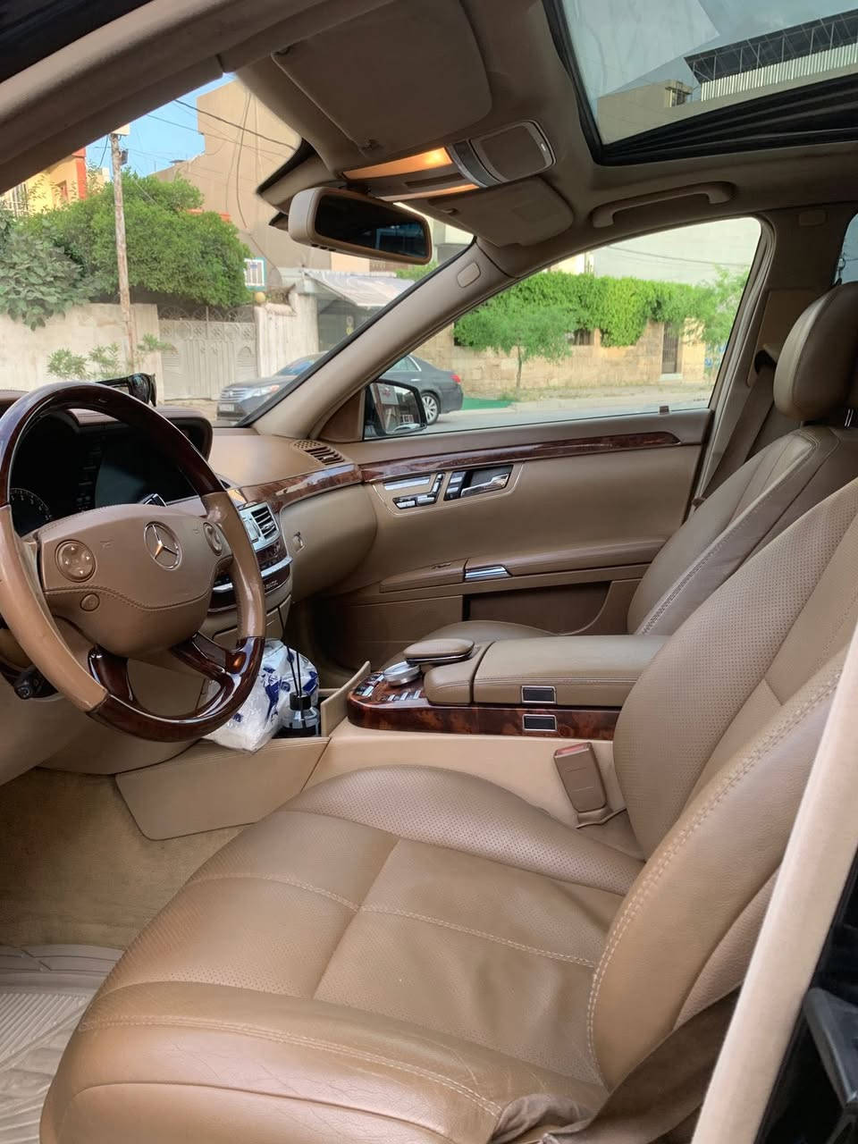 من رخصة ادمن المحترم
⚜️ ماشاءالله تبارك الرحمن ⚜️
أسم السيارة: #71 Mercedes Benz S 
موديل: 2011 محدث 2013
مواصفات : فول فول مواصفات 1/1
محرك: سته سلندر كاز كبس مامفتوح
ماشي: ٣٨٠،٠٠٠كم 
ضرر: حزام صبغ للجمالية مكفولة من ضربة  
رقم السيارة : اربيل سنوية رقم جديد 
سعر: 165$ ومجال
عنوان: اربيل
مكلف بالنشر رجاءً فقط شراي يتصل تحياتي
للاستفسار وتواصل وتساب ***********
