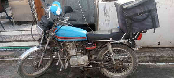 للبيع ايراني اربعه كير عل ايدي كهربائيات محرك كلشي اكفلك بيهن تجفيت جديد ضفيره جديده اي شي بيه جديد عل ايدي اوراق اصوليه كامله قفل 350 لان صرفت عليه هواي *********** مكاني دوره ابودشير
