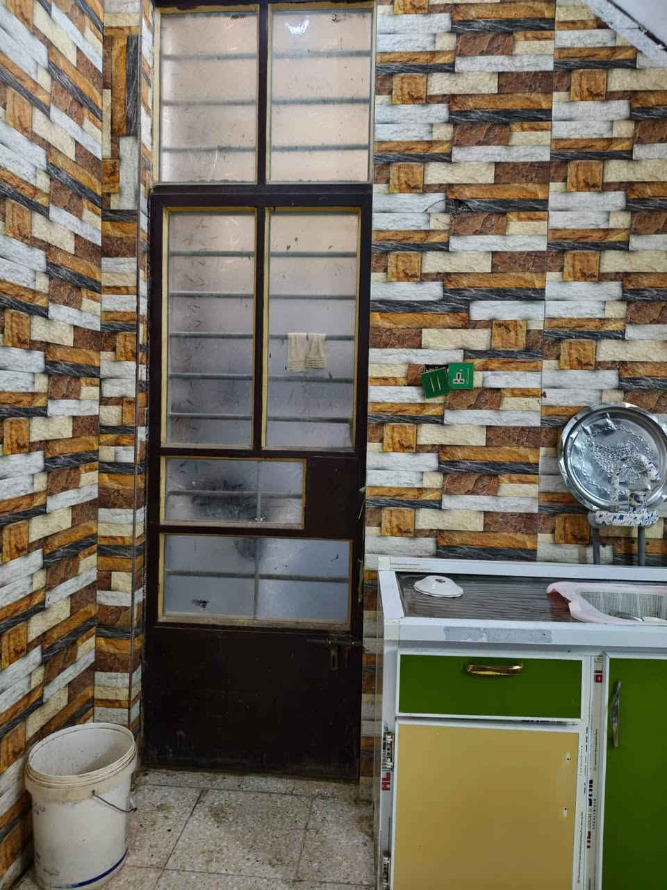 دار للبيع طابو زراعي سند 25 مساحة 130 م واجه 5
طريق عوفي خلف معمل غرناطه قريب على الشارع العام 
بناء جديد  اربع غرف نوم وعالي عن الشارع طابوك وصب كونكريت 
 
0*********** ابو شمس
