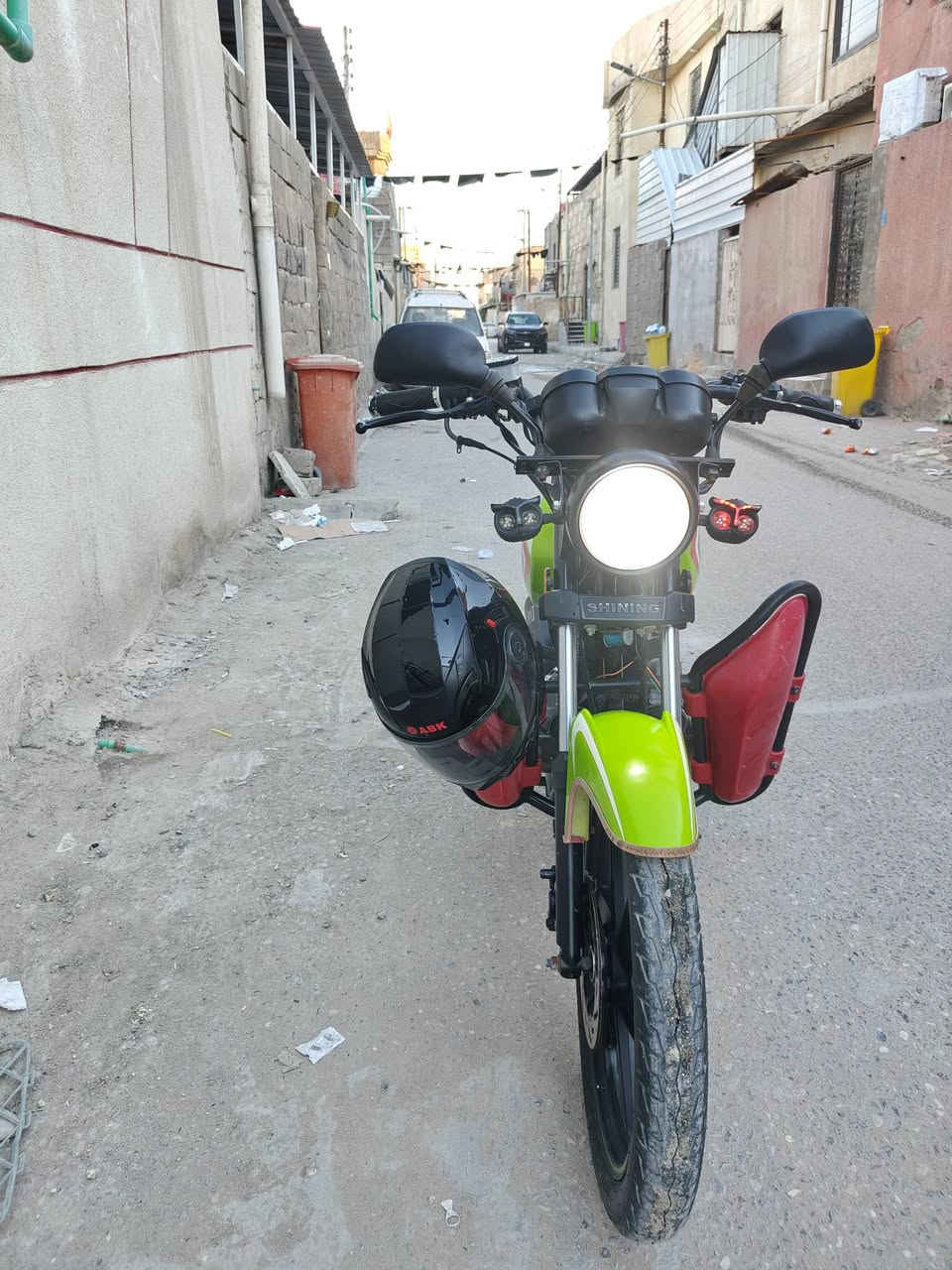 🔥 للبيع دراجة نارية SHINING 150cc 🔥
📌 النوع: SHINING
📌 السعة: 150 سي سي
📌 الحالة: ممتازة ونظيفة
📌 المواصفات:
محرك قوي واقتصادي
تشغيل سلف وركلة
ديسك أمامي
إضاءة قوية
مريحة للمشوار اليومي والعمل
ثبات وسواقة ناعمة
جاهزة للاستخدام بدون أي صرف
🧾 السنوية: كاملة
🔁 التحويل: تحويل رسمي عند الشراء
💰 السعر: مليونين و 400 ألف (2,400,000)
📍 الموقع: البصرة – المعقل – دور الهندية
📞 رقم الهاتف: ***********
📲 الاتصال أو واتساب، للجادين فقط.
