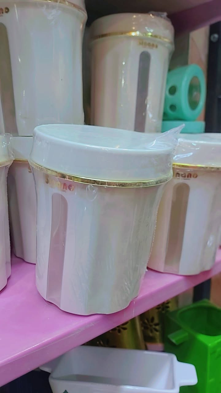 اهلآ وسهلا بكم  نوفر لكم مواد منزليه وحاجة الف وانسب الأسعار  العنوان ماقبل اسواق الشورجه قرب الكرادين منطقة الطي  يوجد خدمة توصيل داخل الطي؟  وارجو المتابعه 🥰🥰 🥰بناية حجي حسين الكرادي؟ ***********
