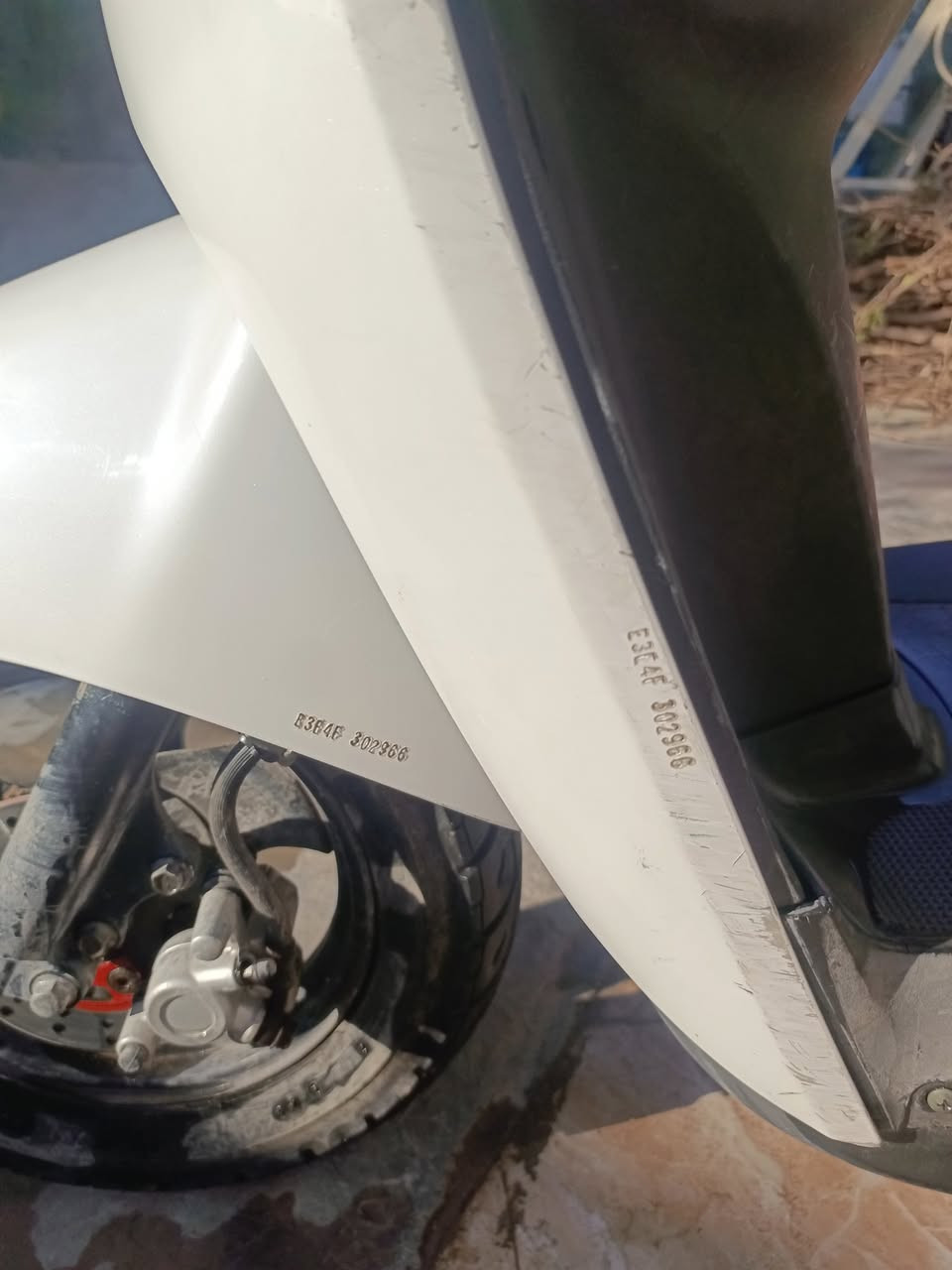 دراجه بوليس للبيع نازله رنبه قبل شهرين كامله مكمله نكره سلف بلاديه ما مفتوحه كفرات رقم واحد نوزل تمشي معدل رايدهة ب1000000وبيهة مجال 
***********
