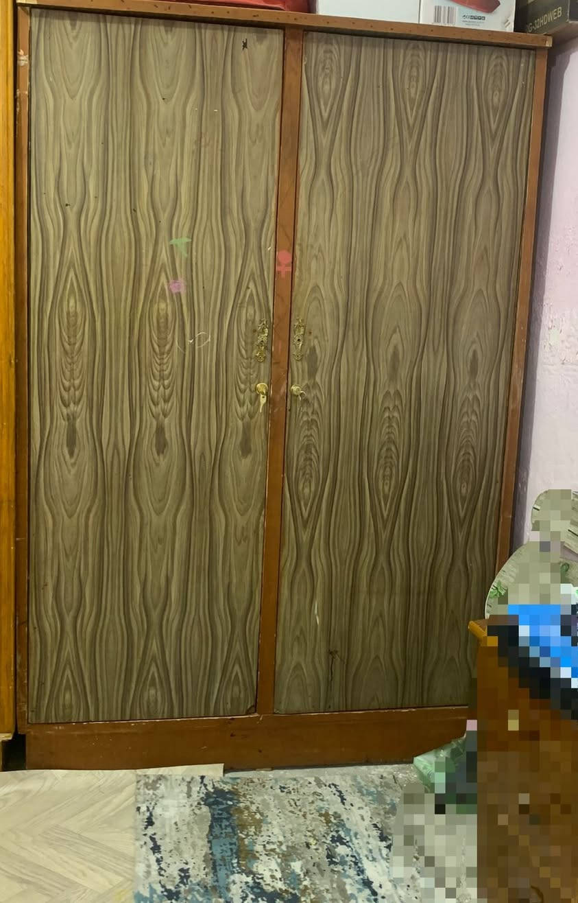 أغراض بيت نضيفه  للبيع زاويه ب ٢٥وبيها مجال كنتور  ٧٥وبي مجال أغراض استخدام نضيف وبيهن مجال مندر نفرين


**إذا كنت صاحب هذا الإعلان وتريد حذفه لأي سبب، رجاءا أرسل رسالة إلى الدعم الفني**