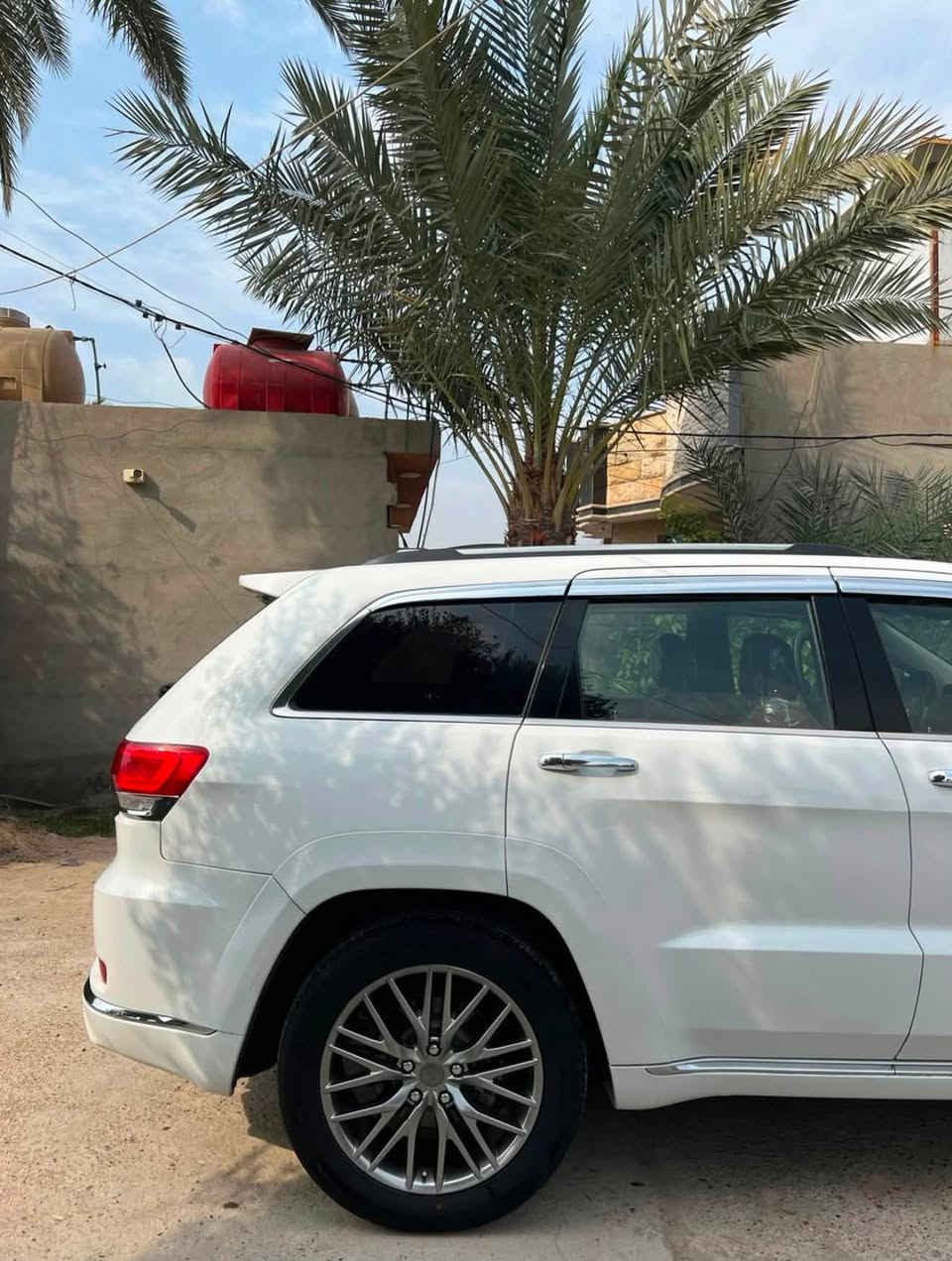 جيب سومت 2016 اعلى فئه فول واحد على واحد
رقم بغداد مميز السياره وارد امريكي بدون حادث تقرير فقط
السياره جديده بمعنى الكلمه ما بيها كل نقص
وكتاب فحصها بالمنشور👇
سعر 230 وبيها مجال
***********
مكاني الناصريه المركز
