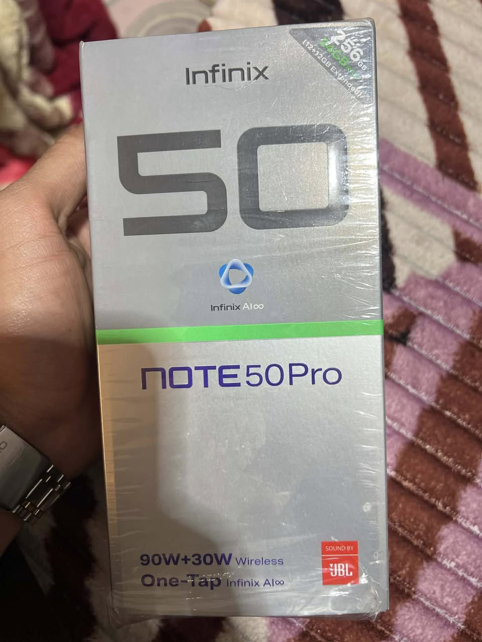 انفنكس نوت 50 برو
ذاكره 256

رام 12+12 

لون تيتانيوم 

غراض كامله 

شحن لااسلكي

شاحنه 90 واط 

ب225

موقع موصل ايمن حي الصحه


**إذا كنت صاحب هذا الإعلان وتريد حذفه لأي سبب، رجاءا أرسل رسالة إلى الدعم الفني**