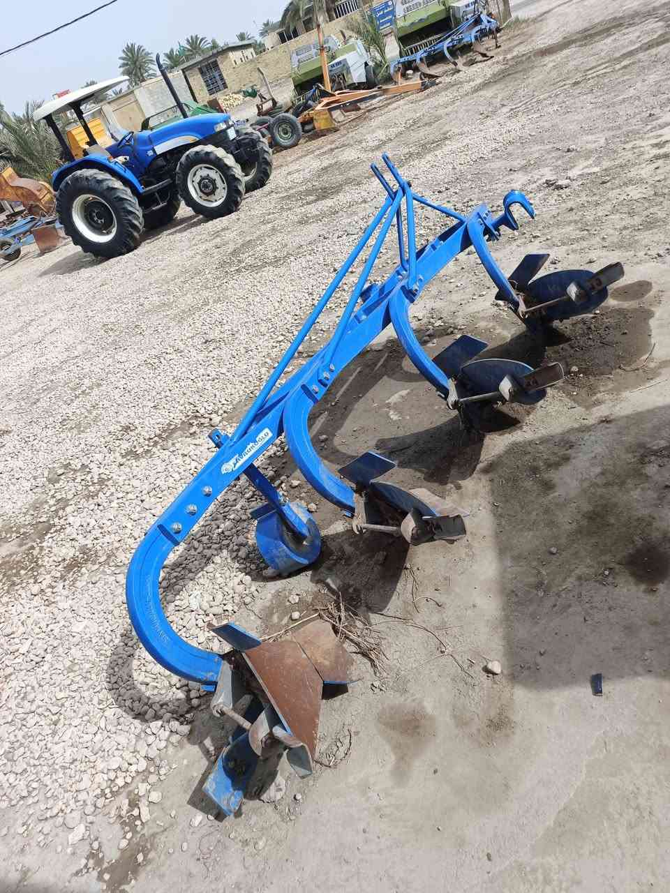 ***********

