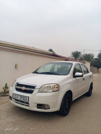 افيو موديل ٢٠٠٨ رقم بغداد بسمي  صدر ومحرك وكير خير من الله  سونر مرفق ...