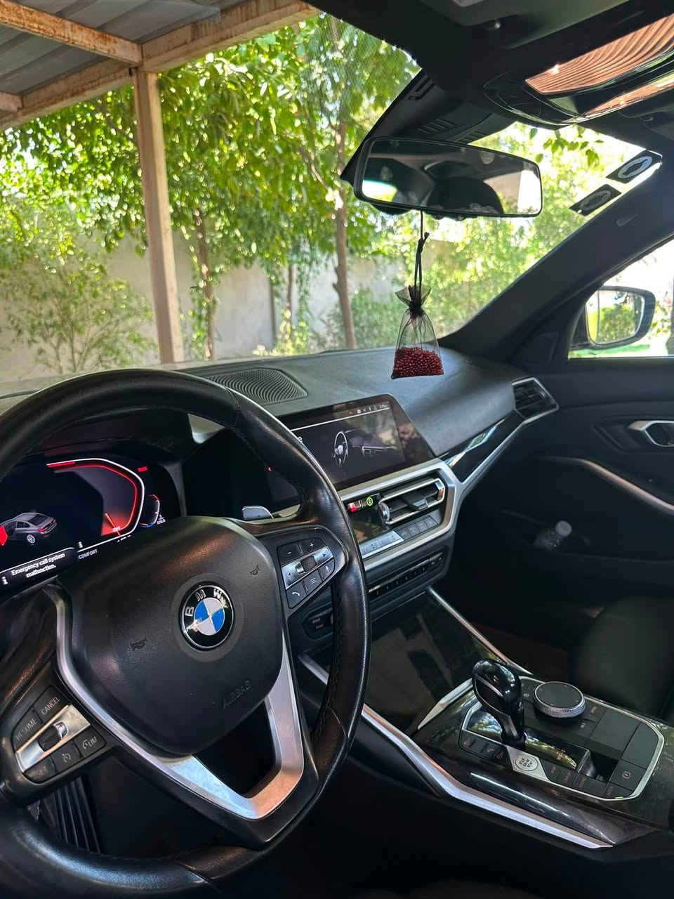 BMW 330i 2020
السياره كلين تايتل بيه شخط بلجاملغ فقط السياره كلش نظيفه محرك كير شواصي كلها كفاله ماشيه 80 الف السياره رقمها بغداد بأسمي سعرها 230 ورقه ومجالها جدآ بسيط مكاناها الفلوجه 
***********
