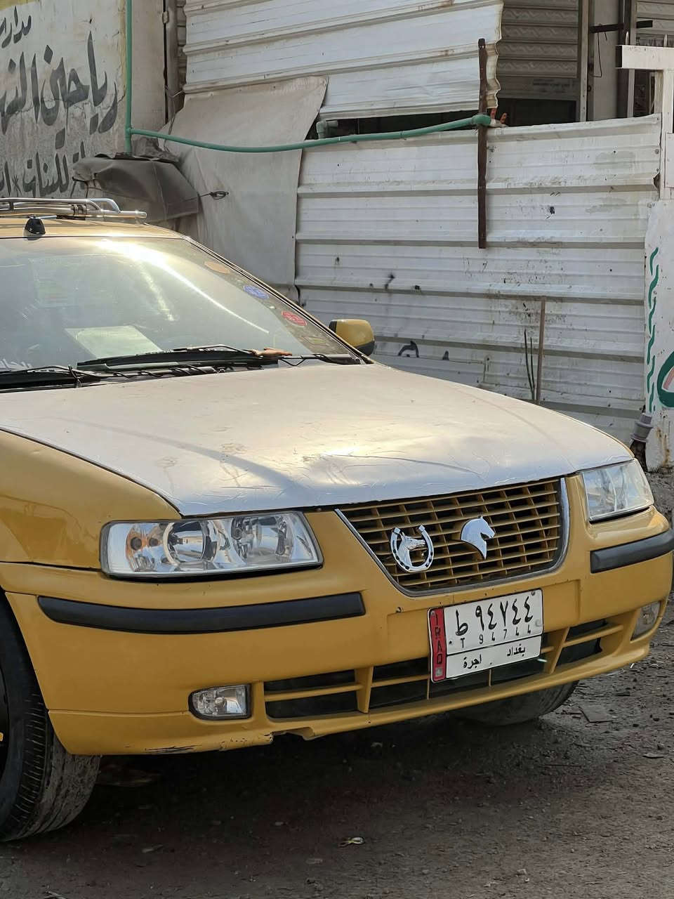 سلام عليكم سمند موديل ٢٠١٢ مكفولة عدة الباب
الورة السكن بارد والباقي كفالة تبريد وي السويج مكينة وكير 
بشرط سنوية مجددة رقم إنكليزي باقي بس علستلام 
رقم بغداد تحويل ثاني يوم السيارة جديدة السعر 37 وبيهةمجال 
رقم الهاتف ***********يوجد واتساب
