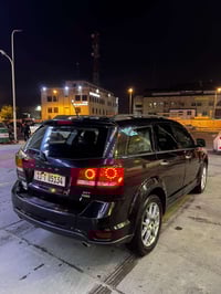 دوج جورني للبيع   سبعة راكب ثلاث قطع تبريد  سته سلندر 3600 حجم المحرك ...