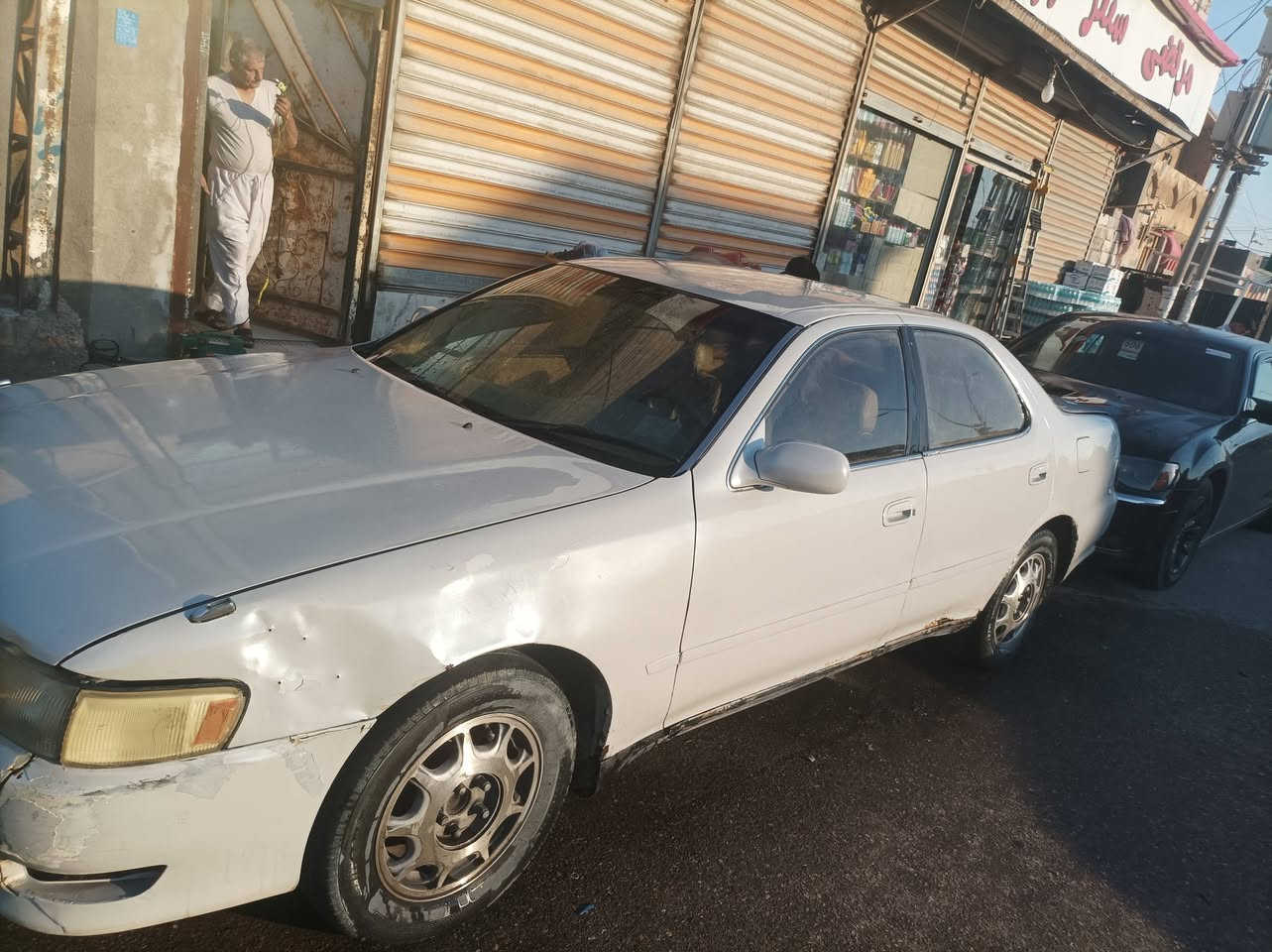 السلام عليكم
سياره كرسته  للبيع موديل 94
البدي واضح بالصور .. محرك ونجي 
تبريد شغال .. السياره بأسمي ...
السعر 25 
مكاني البصره القبله .  
للتواصل .  ***********
