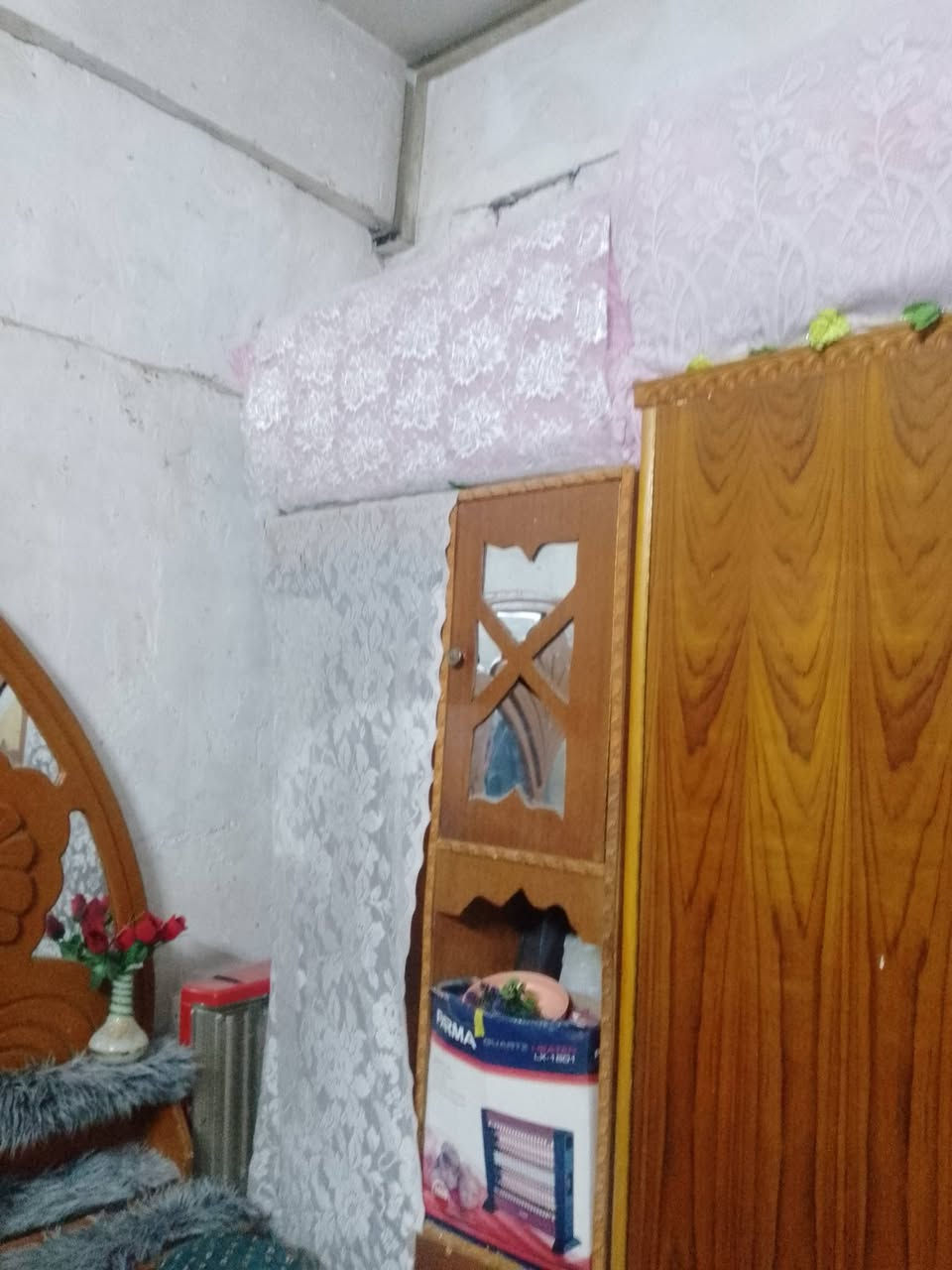 السلام عليكم غرفه اخشاب مستعمله جاهزه كل نقص ما بيها بغداد ***********
