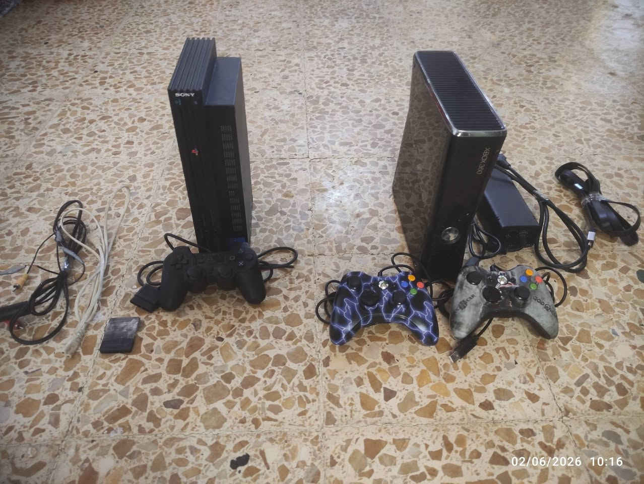 السلام عليكم
اكس بوكس 360 سلم للبيع كامل ملحقات جهاز جاهز من كلشي وشرط الفحص ما مفتوح ولا مره ولا داخل اي محل 
+
بلي 2 فات الكبير للبيع عوزه فلاش بس شغال وكامل وشرط تفحص وضمان بيهن ثنينهن 
ابيع شلع الجهازين ثنينهن ب 150 وبيهن مجال بسيط للشراي 
مكاني نجف المناذرة ورقمي *********** موجود واتساب ومازنجر ورصيد وبيكم خير وتدللون
