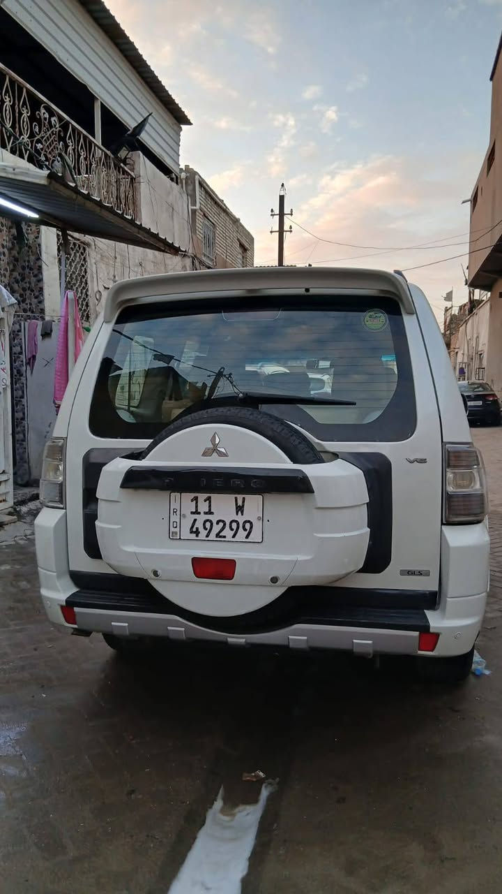 باجيرو 2009 حبتور بيها صبغ 3قطع ونص فول مواصفات فتحه جلد كشنات كهرباء تحكمات ستيرن شاشه كبيره كاميرا مكان السياره بغداد سعر 125 تريد اتصل *********** بيع او مراوس
