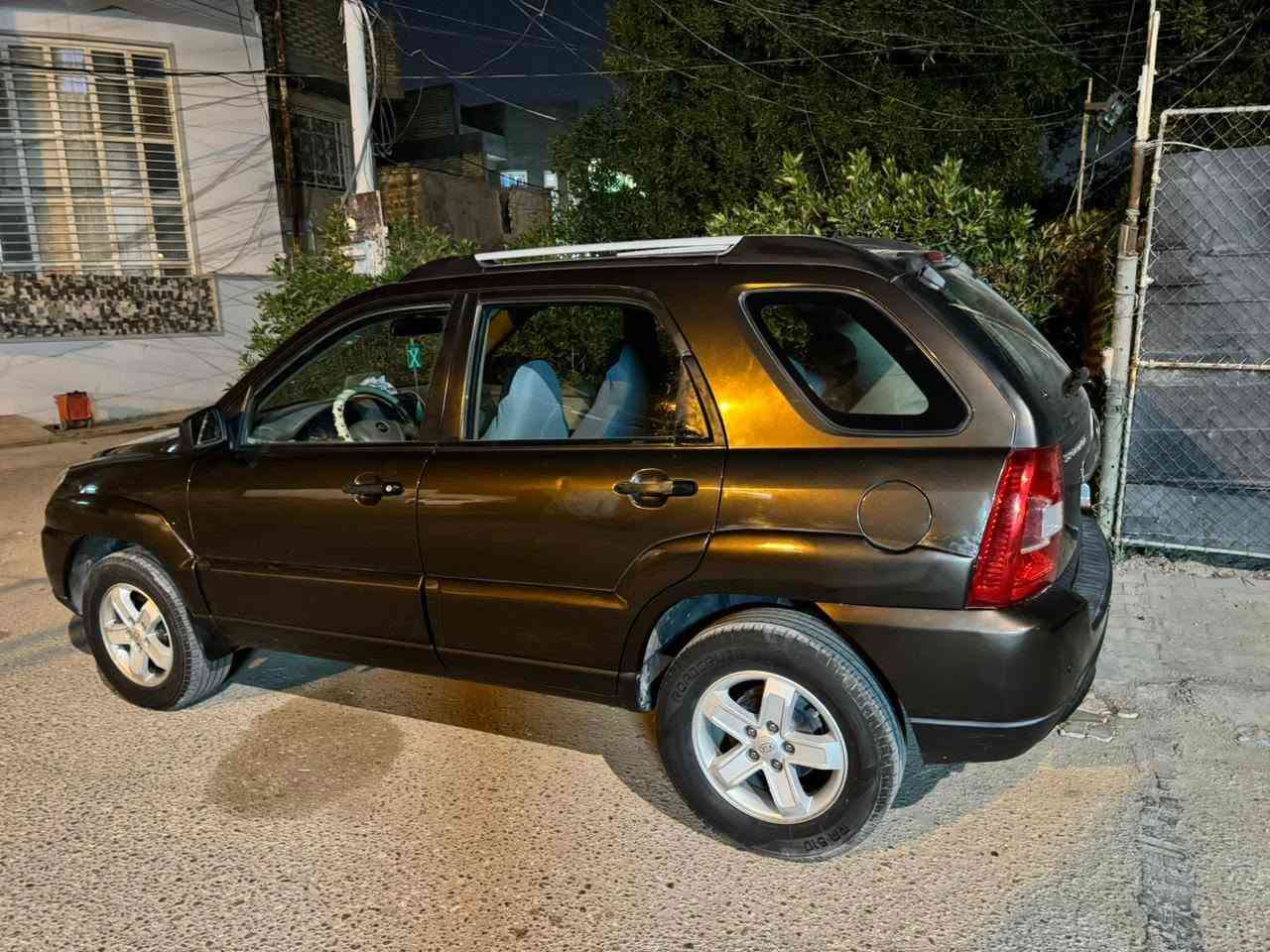 سبورتج 2009 خليجي
رقم أربيل وكاله ام الصوره من المالك سنوية منتهية 
محرك 2000
كامره وحساسات خلفيه 
مكفوله من الضربه بيه بارد قليل 
تخم تاير +باتري جديد 
حداديه كير ومكينه مكفوله
ترهم بيع ب98 وبيهة مجال او مراوس بسبورتج او توكسان لون ابيض
مكانها بالنجف وهذا رقم راعيها اني مكلف بالنشر
***********
