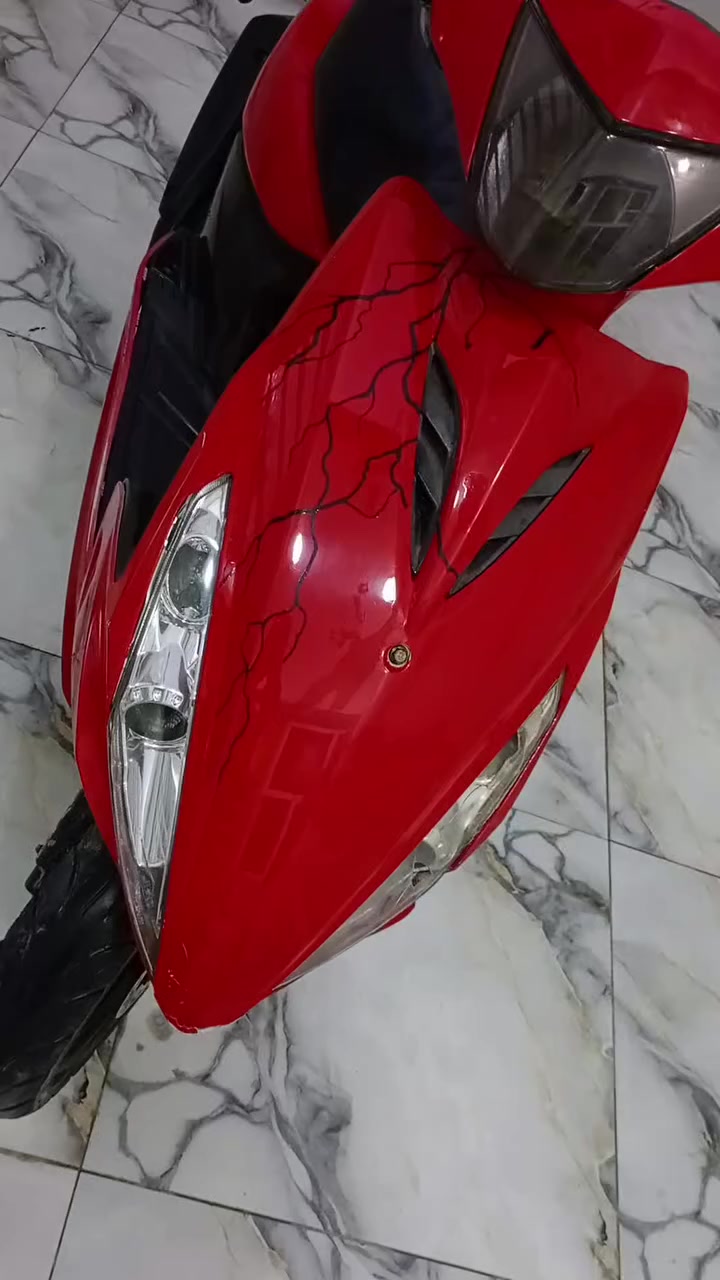 ماكس مضلع للبيع
نقص سبايدر +ذيل+بريك اممامي فقط 
شوفها بعينك وشوف نضافتها 
السعر خاص تواصل واتساب فقط ***********
