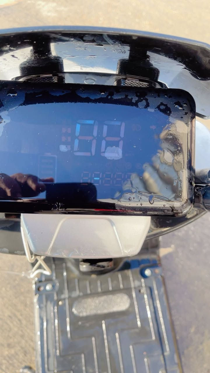 سلام عليكم دراجة شحن شركة الريان دراجة خير من الله كهربائيات كلها شغالة دراجة نضيفة فول فقط هاي ضربة الي بالجاملغ الأمامي  دراجة مال جناي خير من الله ست بطاريات مكان حي اور هذا رقمي ***********
