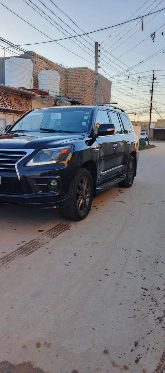 السلام عليكم لكزس موديل 2010 سياره جديده بمعنى الكلمه
ماكينه 5700 ما يحتاج اعدد مواصفات اللكزس فول للاخير ماكينه جديده تخم تاير سياره بيها قطعتين صبغ سونار موجود اللي يحب يراسلني على الخاص وموجود سونارها بدون دواخل رقم اربيل تحويل باي وقت باسم كردي بيع ومراوس 
العنوان ذي قار الفجر 
السعر المطلوب 320 بيها مجال 
تلفون ***********
اخوان الله يرحم والدينكم اللي ما يعجبه السعر يعبر المنشور كل شيء موجود بالسوق السياره جديده حيل ما بيها اي نقص
