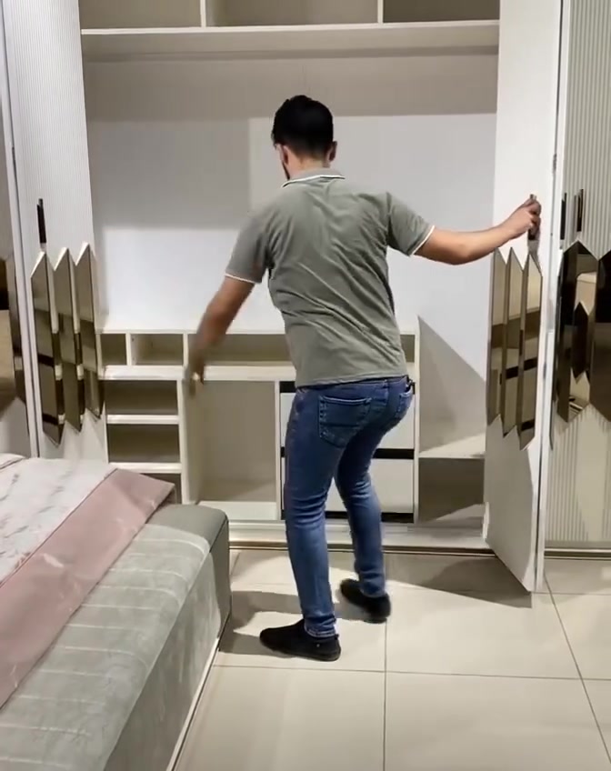 غرفه 9 قطع للبيع مستعمله موسم واحد
فول موصفات من الاخير *********** للاستفسار
