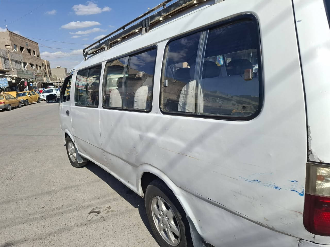 بريجو منغولي مفتوح ١٤نفر مكينه ٣٠٠٠ مكينه كير اكسل كفاله رقم ألماني بابل بسمي موديل 2005 سعر 85 $ ***********
