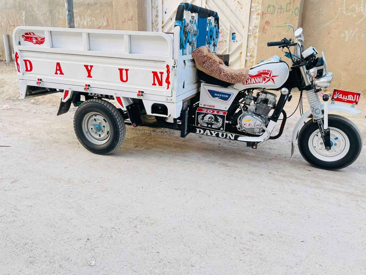 سلام عليكم ستوته للبيع موديل 15 تعمير كله جديد اوراق اصولي ستوته جاهزه ربع ما ذب عليهه مكفوله محرك برغي ما مفتوح مكان شطره الشراي يتصل على الرقم *********** والمو شراي لا يكسر حلال العالم (2250)وبيه مجال
