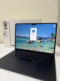 : ماك بوك اير M3 للبيع عربي شرق اوسط * ✅ اللون: نيلي (Midnight) المميز...