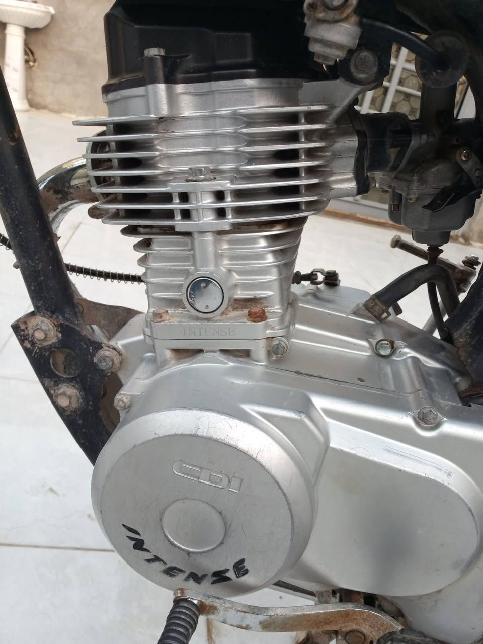 سلام عليكم درجه اربع كير اصولي موديل 13تعمير2023اورقه كامل بسمي مداور نفس اليوم الدراجه نفس ما بصور وحله بل واقعه محركه مفتوح ونضيف الدراجه محرك نضيف بشكل لا تبخر ولا نقص بيه شلعه ومعدل اول هندر تشتغل الدرجه طياره السعر 600وبيه مجال للطيبين رقم الهاتف وتصل ***********
