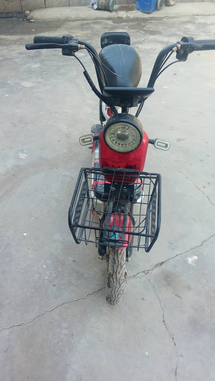 باسكل شحن للبيع سعر 300 وبي مجال مكان بعقوبه يتصل عل رقم ***********
