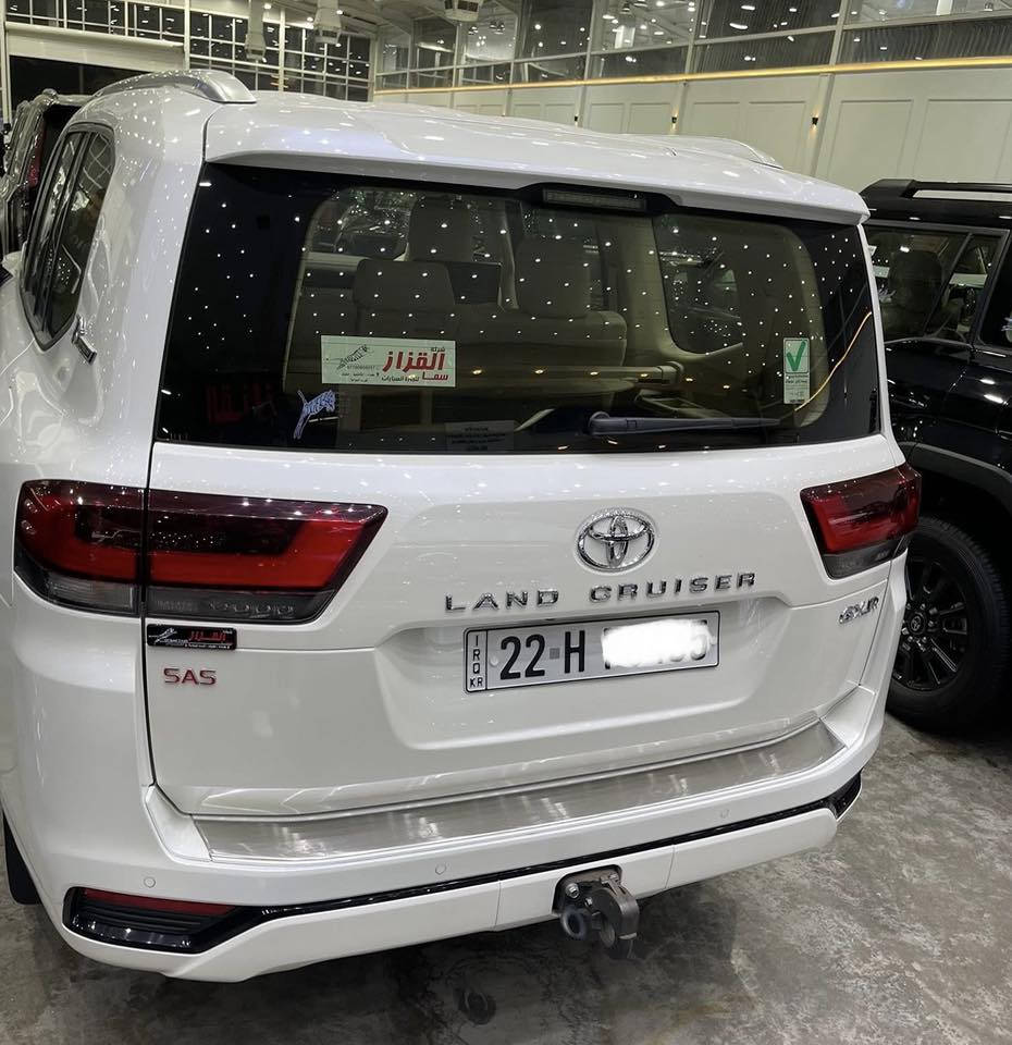 لاندكروز 2022 gxr ابيض
مكفولة كفالة عامة من كلشي جدييدة
مغلفه PPF ضمان ١٠ سنوات
داخله بضمان شركة ساز  
مااشيه 32 حقيقي
مكينة 6سلندر ٤٠٠٠ تنفس طبيعي
رقم اربيل  باسمي
مواصفات 
بصمة 
تشغيل عن بعد 
5 بصمات ابواب
باب خلفي كهربائي 
كراسي اثنين كهربائي 
كشنات جلد بيجي 
تدفئة تبريد كشنات 
شاشة لمس
3 شاشات ايباد تطبيق
تحكم ستيرن جهتين 
طفايه 
ثلاجه 
فتحه 
شاحن لاسلكي
هاند بريك بصمة
حساس امامي خلفي 
المري شفط 
تحكم كهربائي بالمري 
وبعد بي هواي مواصفات 
السيارة شركة تويوتا ساز 
العنوان/  بغداد
للتواصل ***********☎️
