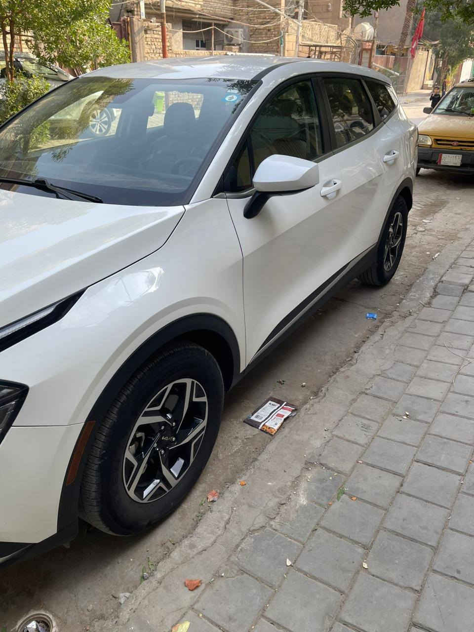 سلام عليكم
سبورتج 2024 رقم بغداد حادث جنطه فقط ماشيه 30 الف
سعرها 220
ماكنها بغداد م الصدر جميله الثانيه قرب زامل ابو داطلي 
أي استفسار *********** واتساب
