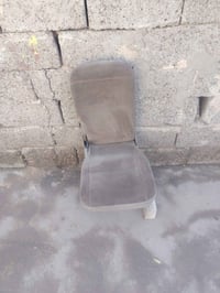 كرسي  يرهم عل كل سيارات  50  07706327279 مكان بغداد