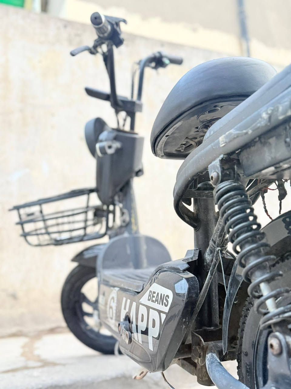 سلام عليكم
دراجه شحن للبيع

حجم 14

4بطاريات جدد

دبل سويج 

دبل بصمه 

بلوتوث 

نضافه80/100

استخدام شهر بس 

عنواني بغداد 

سعر :راسلني وتدلل


**إذا كنت صاحب هذا الإعلان وتريد حذفه لأي سبب، رجاءا أرسل رسالة إلى الدعم الفني**