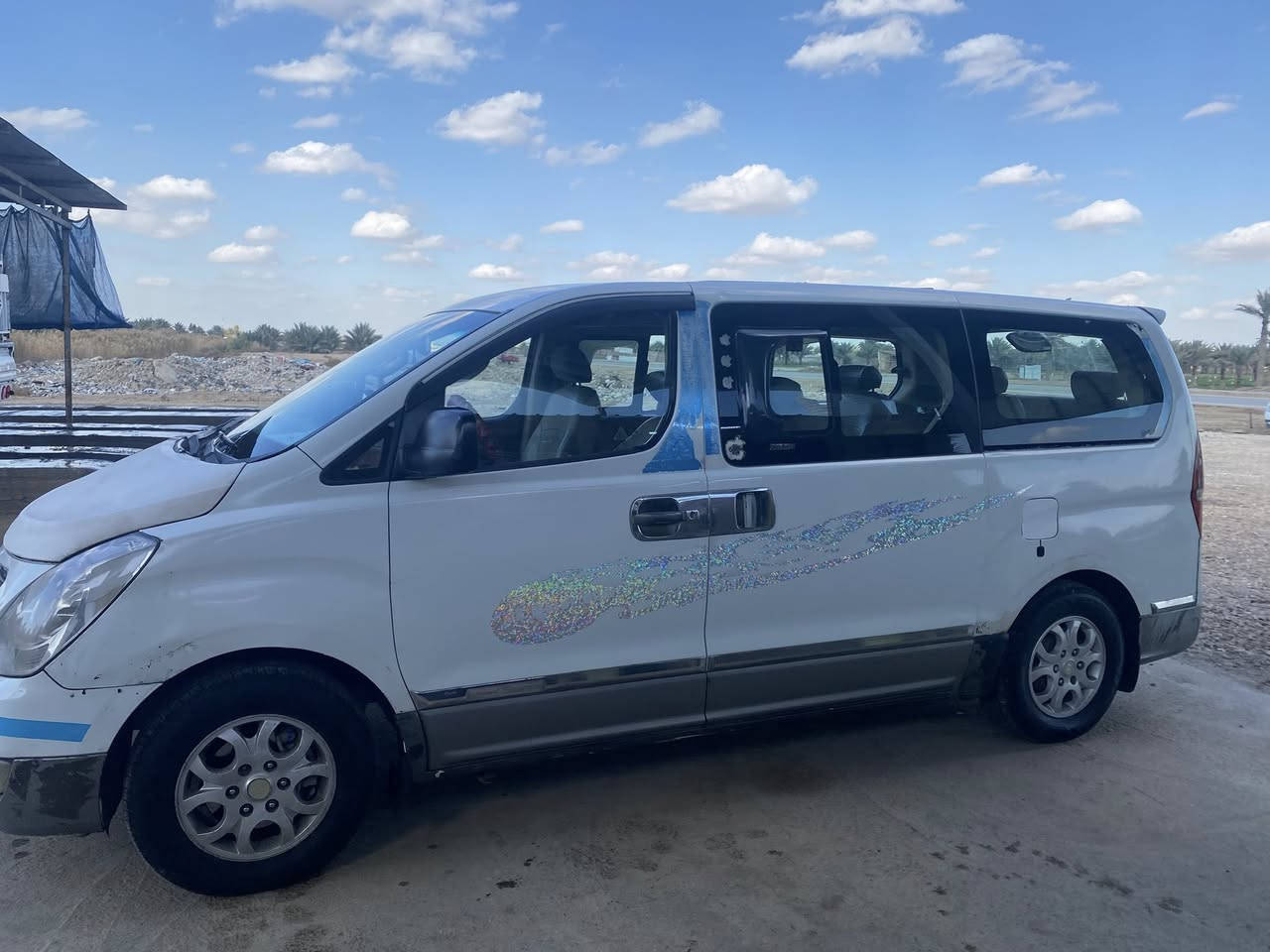 السلام وعليكم ستاركس مفتوح موديل ٢٠١٠ مكفوله كفاله عامه شرط سونار رقم بغداد
السيارة جديدة خير من الله 
تبريد تخم تابر كهربائيات حداديه 
جديده السياره جاهزه 
رقم ***********
