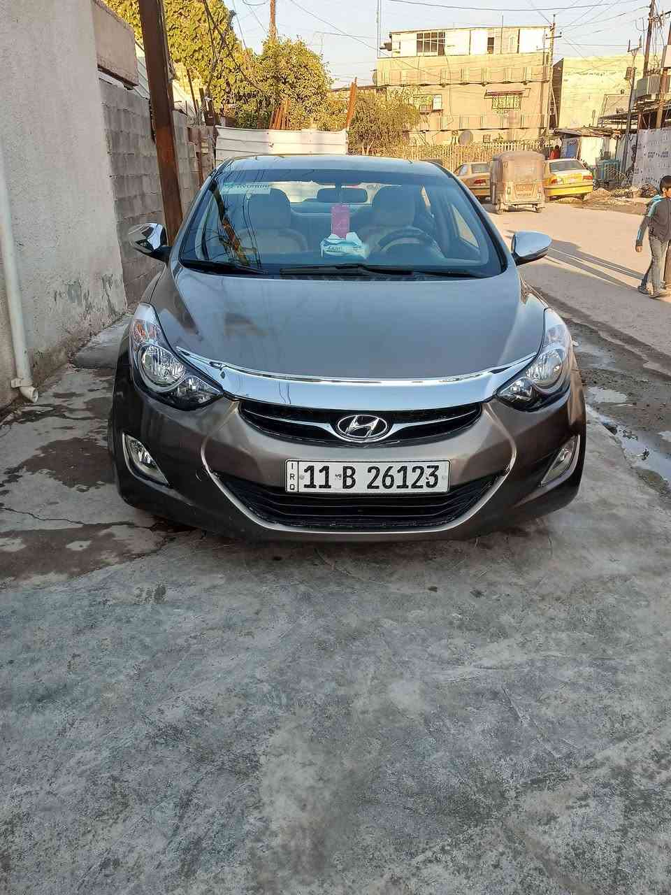 سلاام عليكم النتره
موديل 12 فوال ماعده بصمه 
سعر 108$
وتساب ***********
