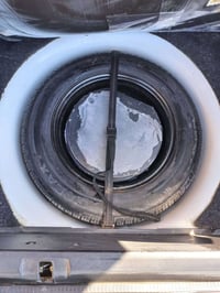 بيجو ٢٠٢٤ حرة باسمي مدوشمة تنتة وكاعيات وصندوك ماشية ٦٧ ألف  السيارة ب...