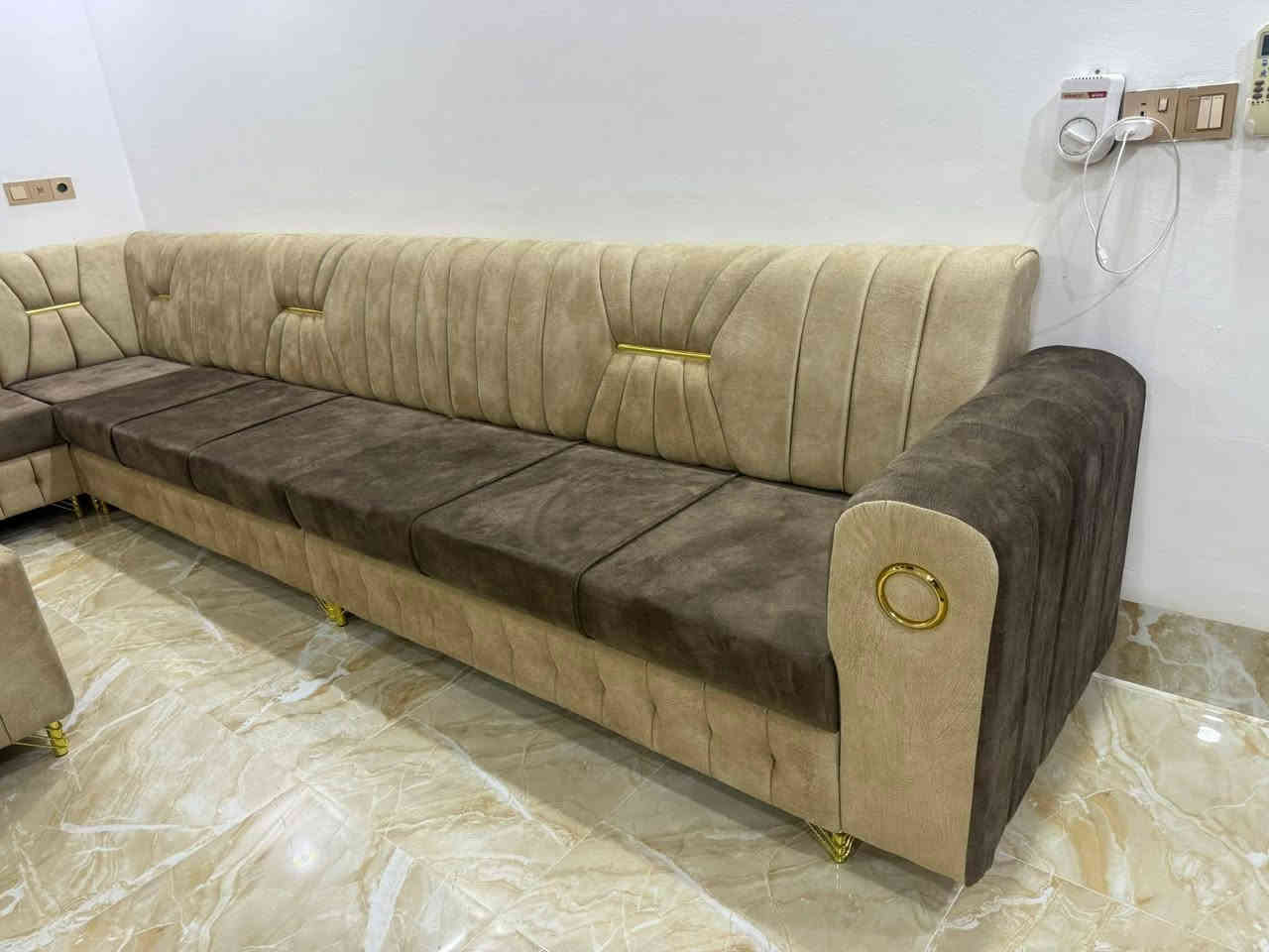 من رخص الادمن
نجارة ودوشمة مجمع الأمير 
عمل كافة انواع الدواوين العراقية والفصالات التركية حسب الطلب.. 
تجديد الدواوين المستعملة بأحدث الفصالات 
مواد العمل..
خشب عراقي 
اسفنج هاي اكسترا الاعلى كفاءة وايضا متوفر اسفنج الطبي للمقعد
تتوفر كافة انواع الاقمشة المبطنة والخامة التركية بجميع الالوان لتناسب اذواقكم
العنوان/ تلعفر قرب مستشفى العالم 
للاستفسار مراسلة الصفحة او الاتصال على الرقم ***********
واتساب ***********
