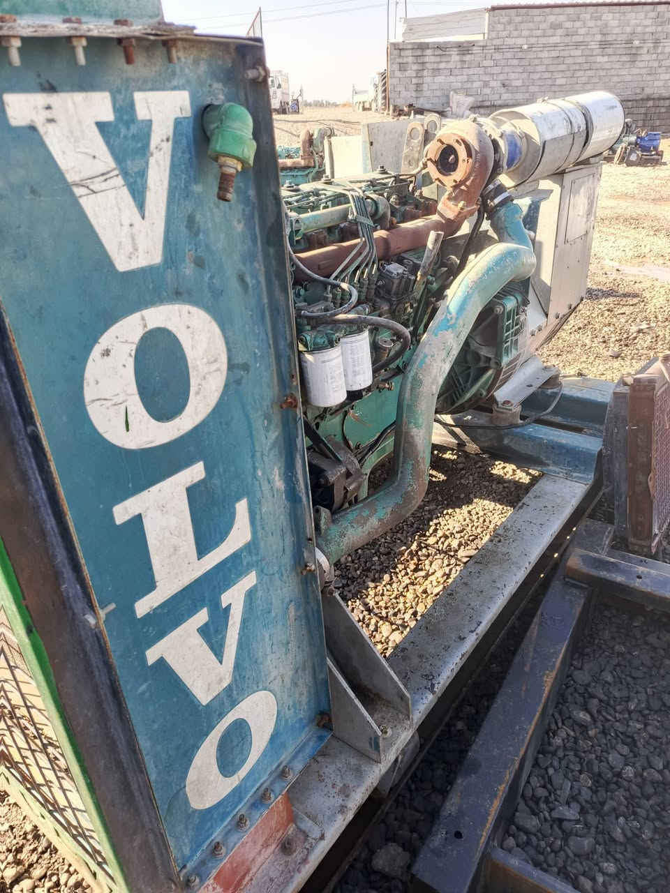 مولد فالفو 6 سلندر 160 كيفي نضيف لوك مامفتوح وضع شركه سعر 30 ورقه ديالى ***********
