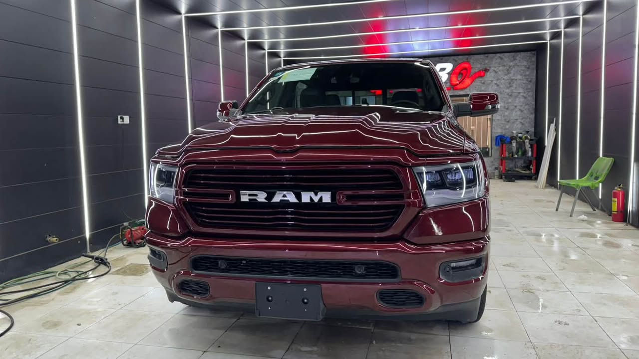 🔥 RAM Laramie 2023 🔥

✅ محرك V8 سعة 5700
✅ eTorque اقتصادي بالقوة والصرفية
✅ باب طويل / بدي قصير
✅ بانوراما
✅ شاشة Tesla كبيرة
✅ دوسة كهربائية
✅ مرايا كهربائية
✅ ماشية 24,000 Mile فقط
✅ رقم بغداد الجديد

🇺🇸 وارد أمريكي، السيارة مستوردة على يدي شخصياً.

🔹 الحادث دعامية فقط
🔹 البونيد مبدل ومصبوغ
🔹 بدون أي ضرر بالشاصي أو اللغد

سيارة مرتبة ونظيفة وجاهزة للاستخدام.

📍 بغداد – الكاظمية

للاستفسار والمشاهدة التواصل على الخاص أو الاتصال ***********
