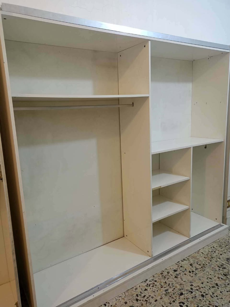 غرفة تركي 🇹🇷 مستخدام 5قطع  ✨✨
نضافه 90 💯
نظام سلايت   💖
السعر 400 💖💸
مع شد🪛 ونقل 🚚  مجاني  داخل بغداد  محافظات بكروه


**إذا كنت صاحب هذا الإعلان وتريد حذفه لأي سبب، رجاءا أرسل رسالة إلى الدعم الفني**