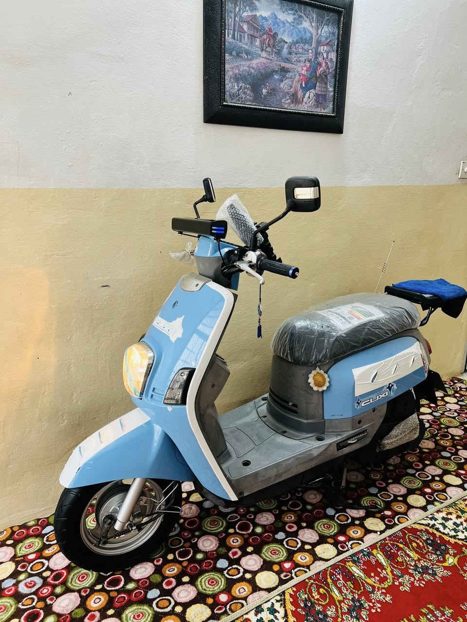 السلام عليكم للبيع دراجه ماكس بوليسي
موديل 2008 كفاله عامه لون سمائي وداخل رصاصي الدراجه ختم واحد ويه المكينه كله بلاديه سعر الدراجه 1300وبيه مجال قليل كلش 
السوك كلشي بي وكلشي بسعره  لحد يصير لوتي 
هاي القطه للجنايه والاصايل مكاني ديالئ بعقوبه مجسر الرازي للأستفسار ***********
