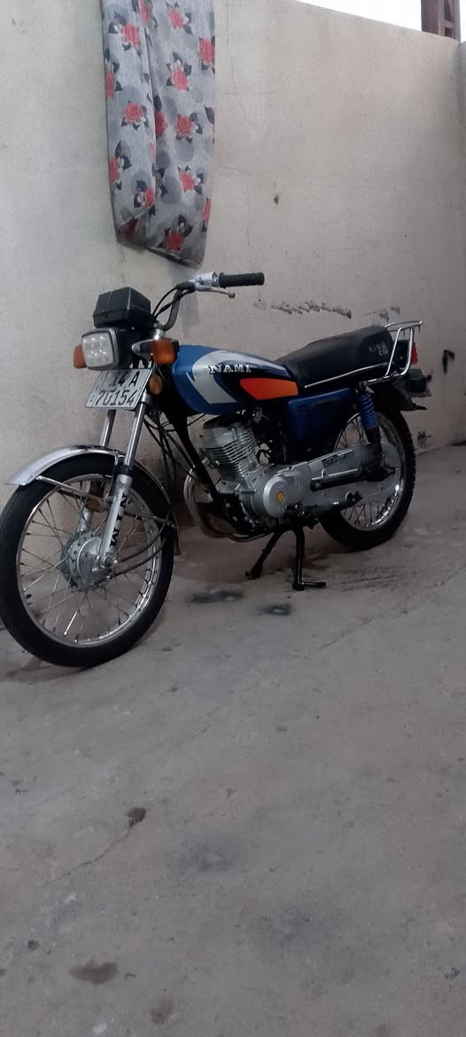 دراجه للبيع ناعمه موديل 21 شراي اتصل عنوان البصره قبله ***********
