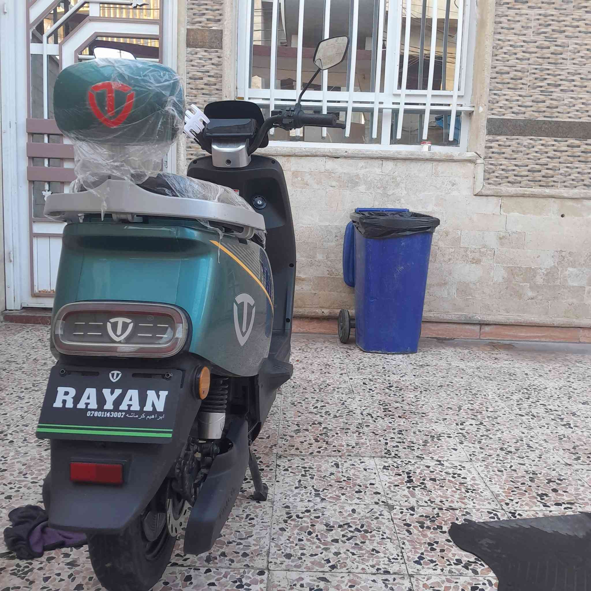 ماطور شحن تيسله للبيع ملف 1200 حقيقي  6 بطاريات ماطور جديد نضافة ٩٠ بل ١٠٠  سعر750 وبيه مجال مكان الموصل حي الزهور الرقم ***********
